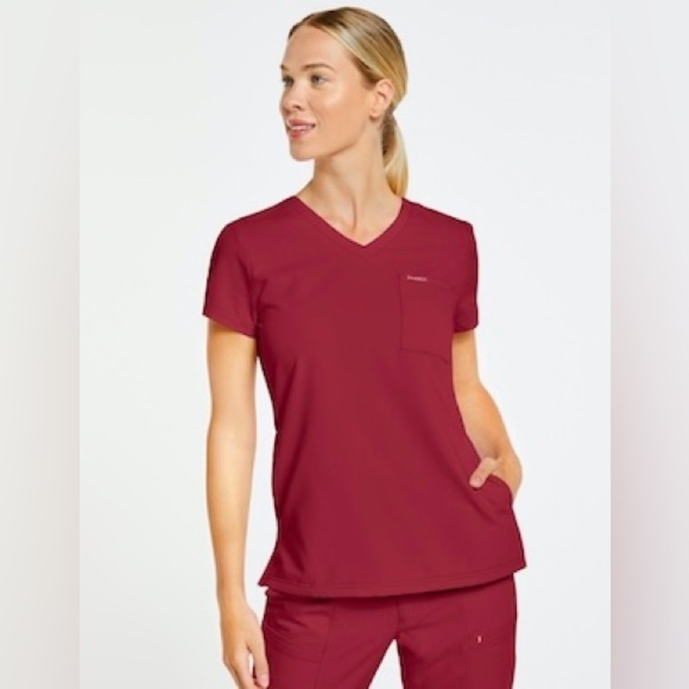 Jaanuu Scrub Top Size S in Wine